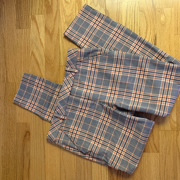 Unworn New Trina Turk Plaid Print Trousers Size 4 - Picture 4 of 7